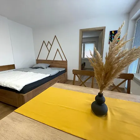 Apartment And Pri Baslju