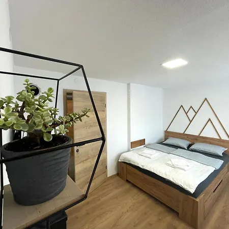 And Pri Baslju Apartment Cerkno